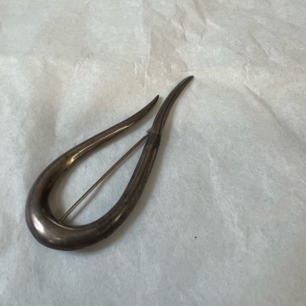 Silver Pin - Picture 10 of 14